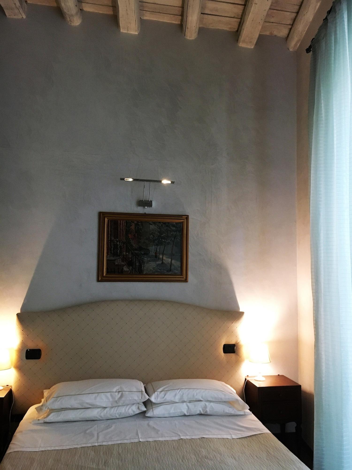 Boutique Scalzi - Adults Only 2*