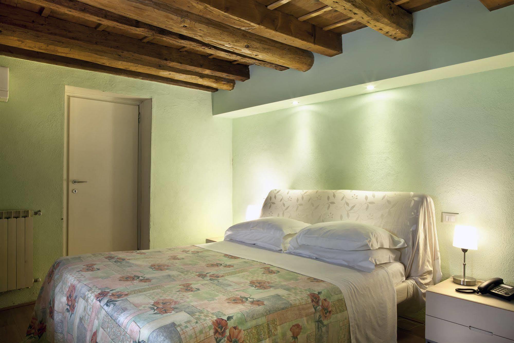 Boutique Scalzi - Adults Only 2* Verona